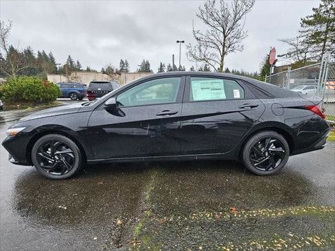 New 2026 Hyundai Elantra Sport FWD image 4