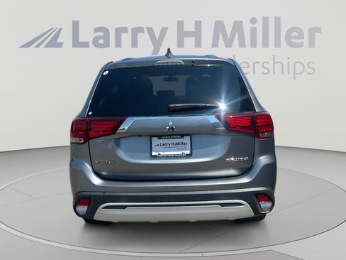 Used 2019 Mitsubishi Outlander ES FWD image 5