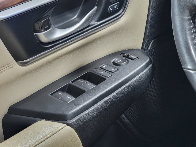 Used 2019 Honda CR-V EX-L image 24
