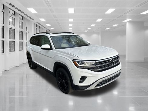 Used 2022 Volkswagen Atlas SE image 3