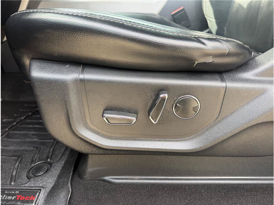 Used 2019 Ford F250 Lariat w/ Lariat Value Package AWD/4WD image 8
