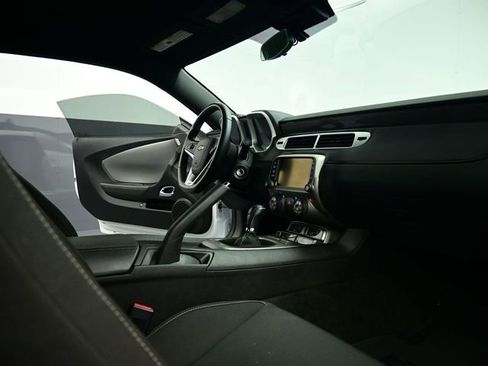 Used 2014 Chevrolet Camaro SS w/ SS Performance Package image 15