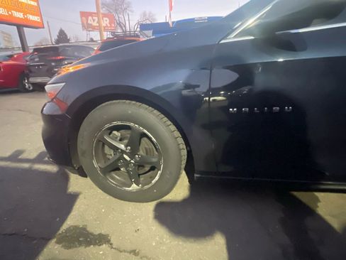 Used 2017 Chevrolet Malibu LS image 21