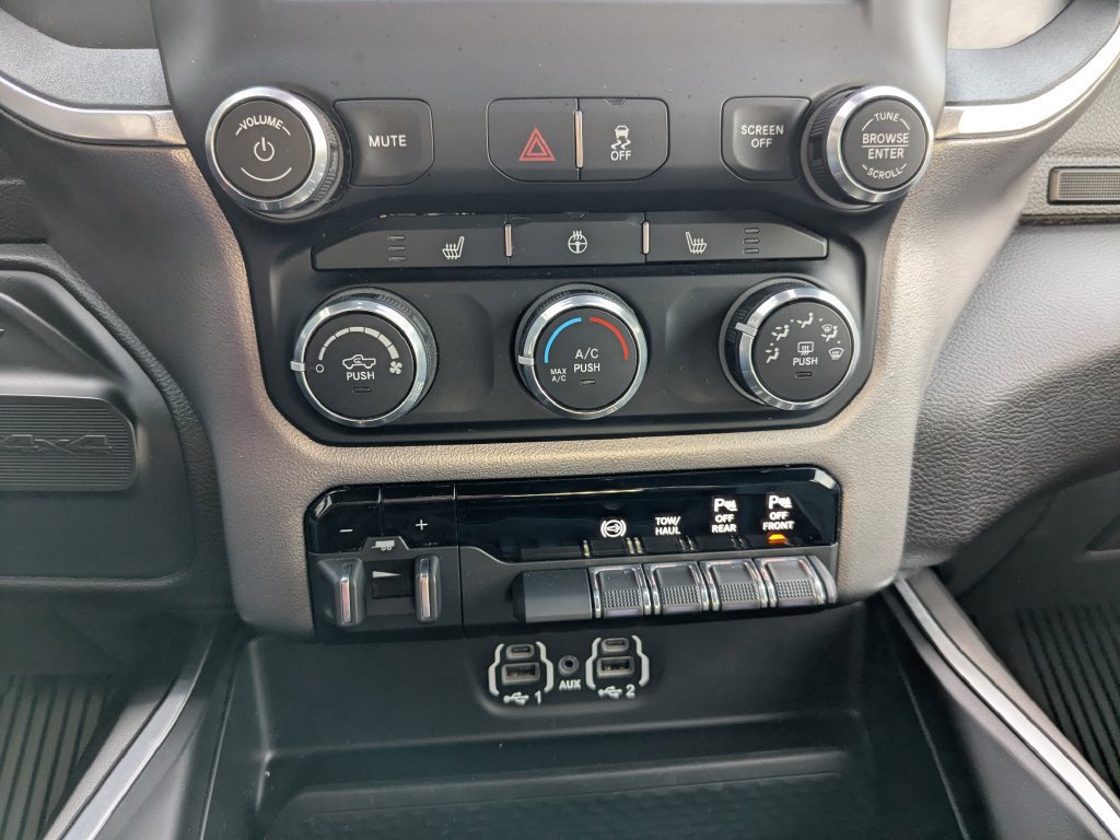 Used 2023 RAM 3500 Big Horn w/ Night Edition AWD/4WD image 12