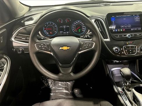 Used 2023 Chevrolet Malibu LT image 8