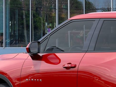 New 2026 Chevrolet Blazer LT AWD/4WD image 12
