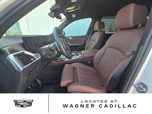 Used 2024 BMW X7 xDrive40i w/ Executive Package image 11