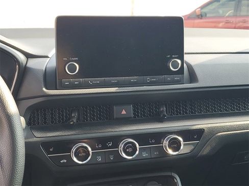 Certified 2024 Honda CR-V EX image 27