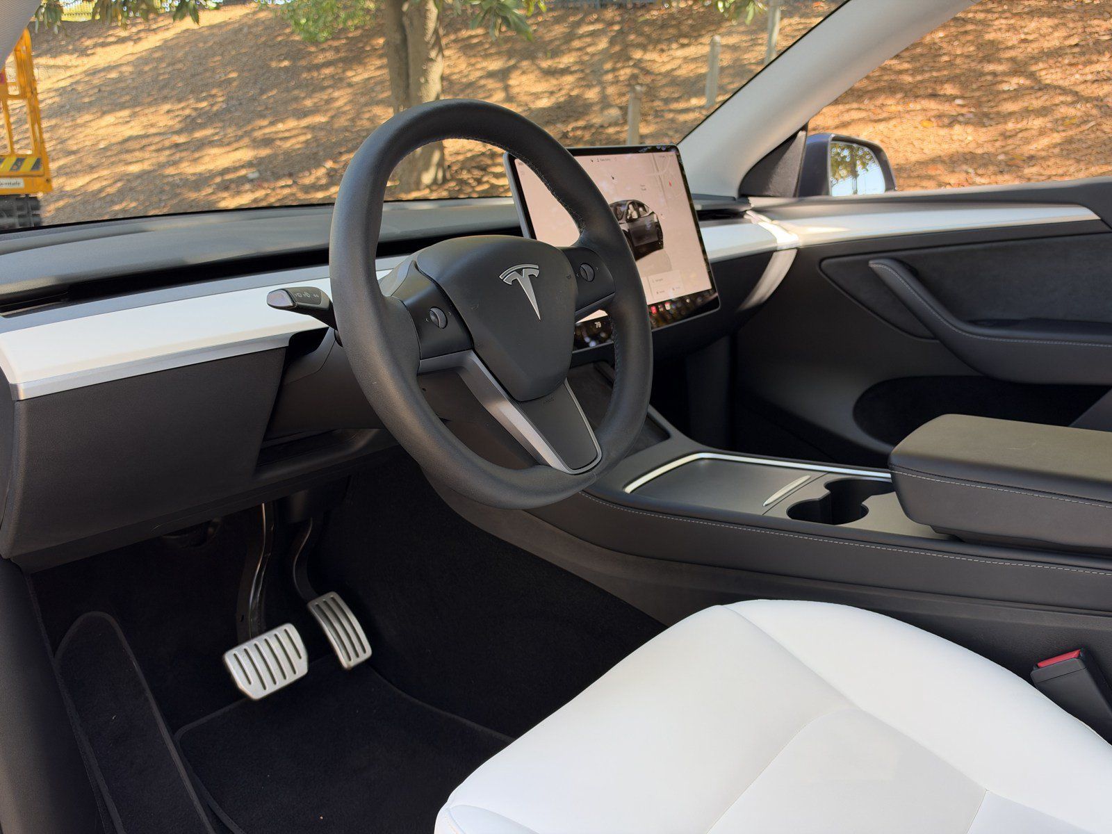 Used 2023 Tesla Model Y Performance AWD/4WD image 12