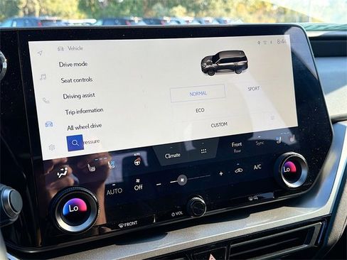 Used 2025 Lexus TX 350 AWD image 33