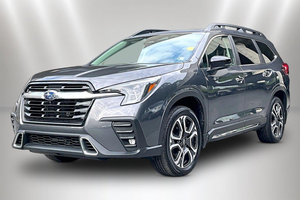 Certified 2026 Subaru Ascent Touring AWD/4WD image 3