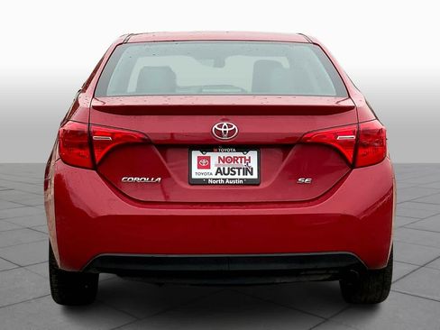 Used 2018 Toyota Corolla SE image 5