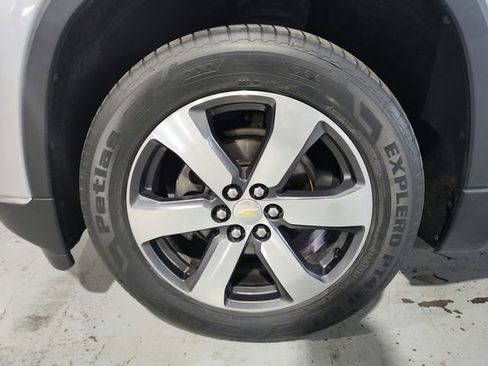 Used 2019 Chevrolet Traverse LT w/ LT Premium Package AWD/4WD image 28