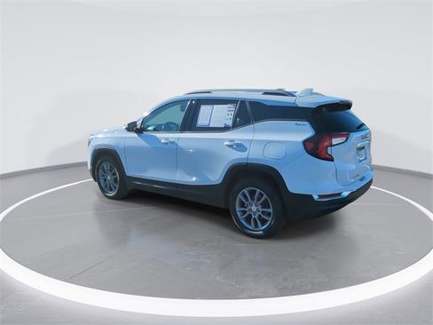 Used 2022 GMC Terrain SLT image 6