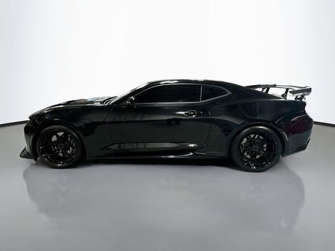 Used 2018 Chevrolet Camaro ZL1 image 10