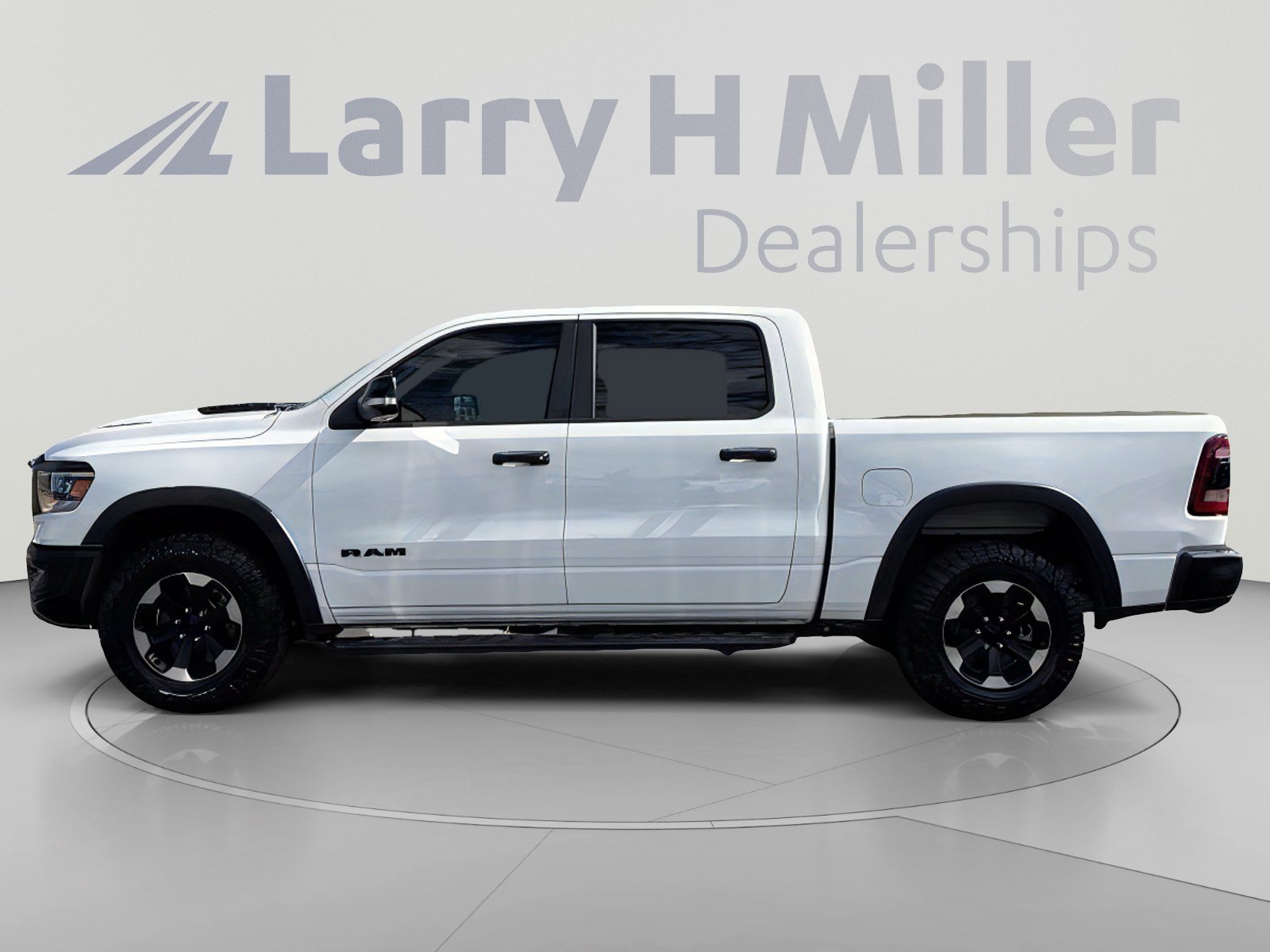 Used 2022 RAM 1500 Rebel w/ Rebel Level A Equipment Group AWD/4WD image 2