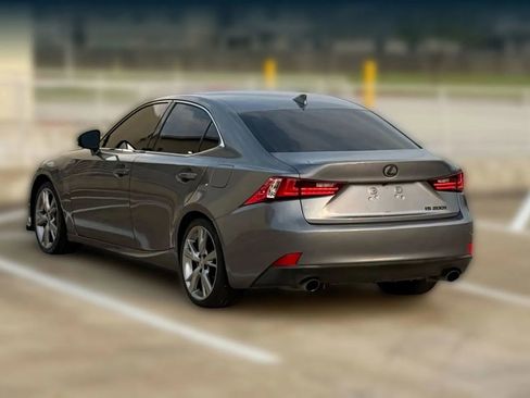 Used 2016 Lexus IS 200t RWD image 6