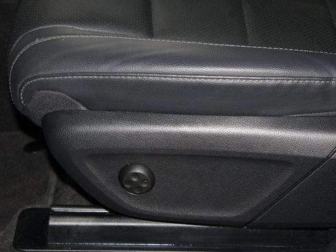 Used 2023 Mercedes-Benz GLE 450 4MATIC image 15