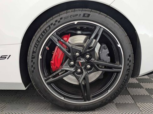 Used 2023 Chevrolet Corvette Stingray Preferred Cpe w/ Z51 Performance Package RWD image 15