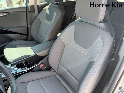 New 2026 Kia Niro LX FWD image 10