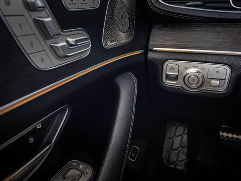 Used 2023 Mercedes-Benz GLS 580 4MATIC image 34
