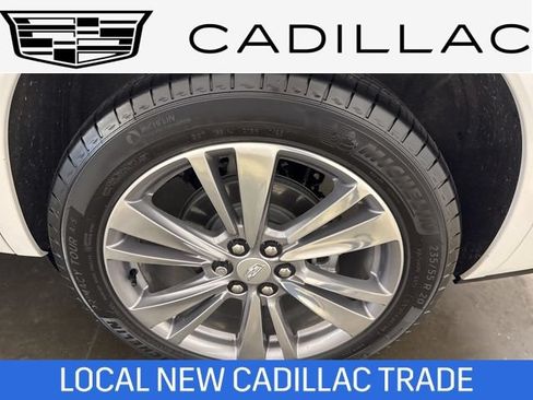 Used 2025 Cadillac XT6 Premium Luxury w/ Technology Package AWD/4WD image 7