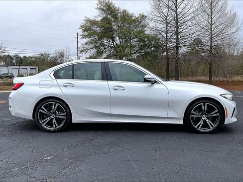 Certified 2024 BMW 330i Sedan w/ Premium Package image 34