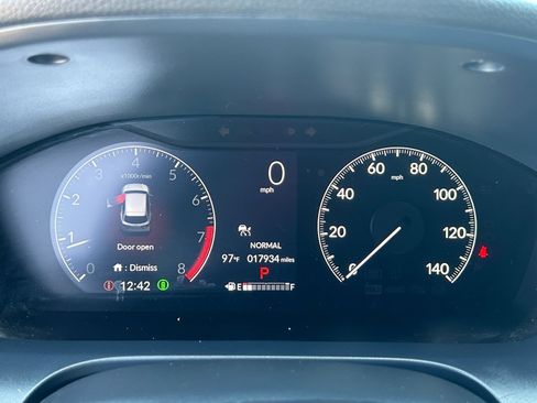 Certified 2024 Honda HR-V EX-L image 30