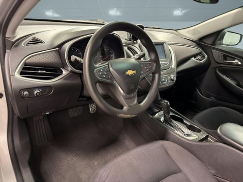 Used 2016 Chevrolet Malibu LS FWD image 4