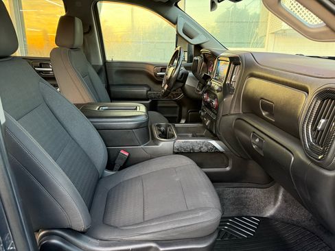 Used 2021 Chevrolet Silverado 1500 LT Trail Boss w/ Bed Protection Package image 30