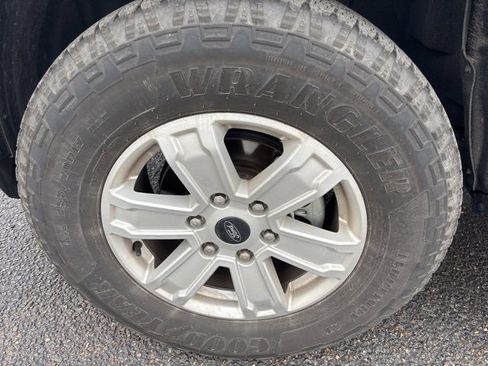 Used 2024 Ford Ranger XL image 10