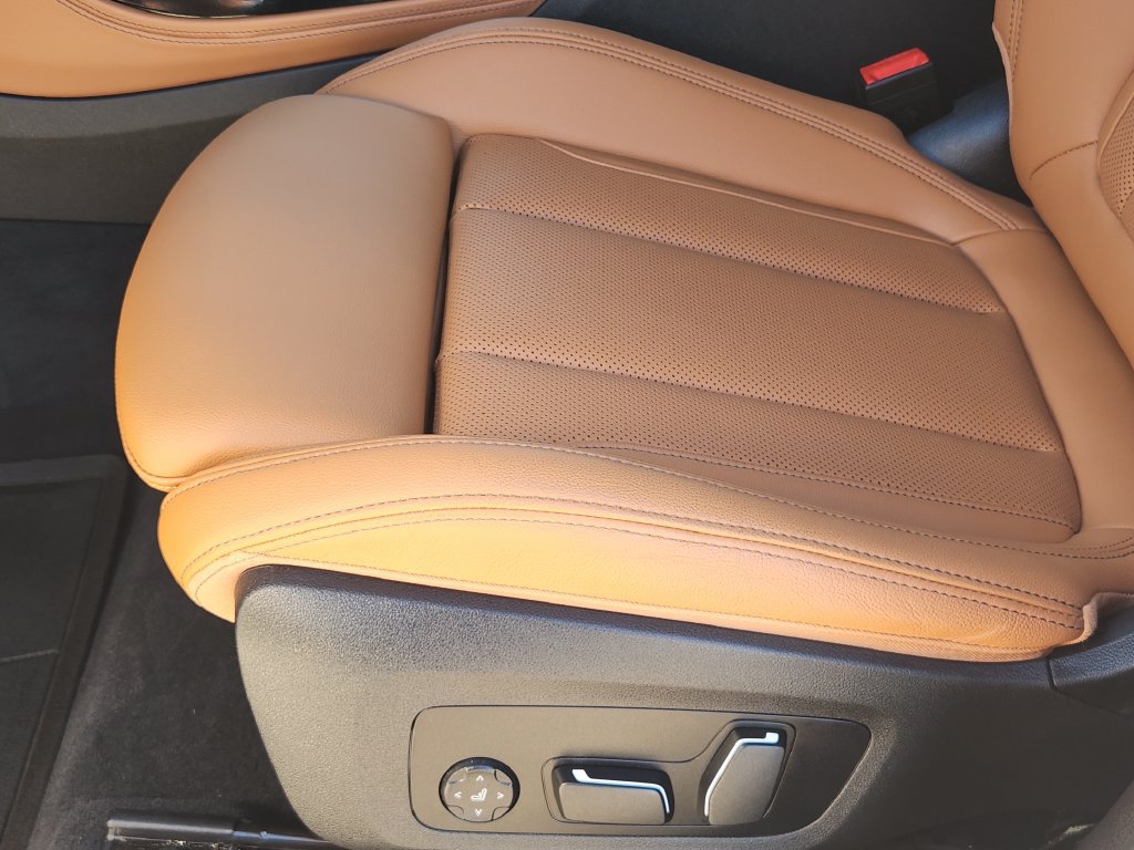 Used 2024 BMW X4 xDrive30i w/ Premium Package AWD/4WD image 17