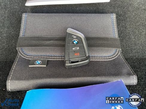 Used 2024 BMW 330e w/ Convenience Package image 77