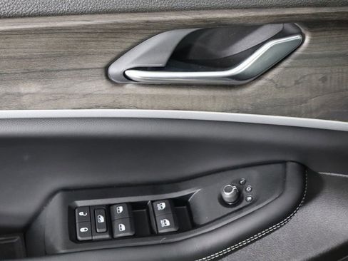 New 2026 Jeep Grand Cherokee Altitude image 22