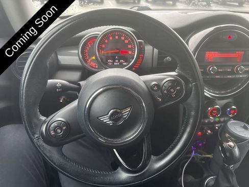 Used 2016 MINI Cooper 2-Door Hardtop image 12