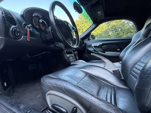 Used 2002 Porsche Boxster RWD image 21