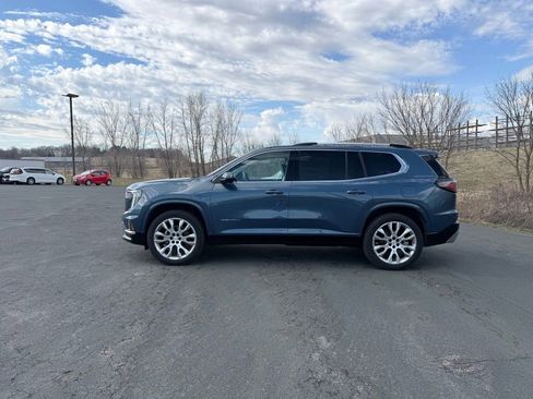 Used 2025 GMC Acadia Denali w/ Super Cruise Package image 4