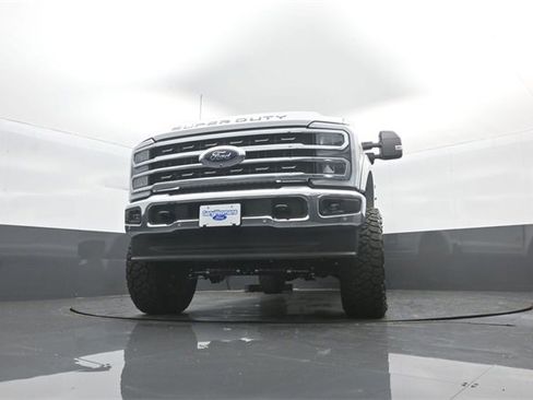 New 2026 Ford F250 Lariat w/ Lariat Ultimate Package image 28