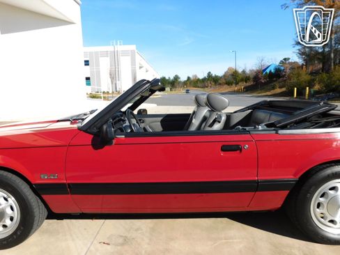 Used 1989 Ford Mustang LX image 13