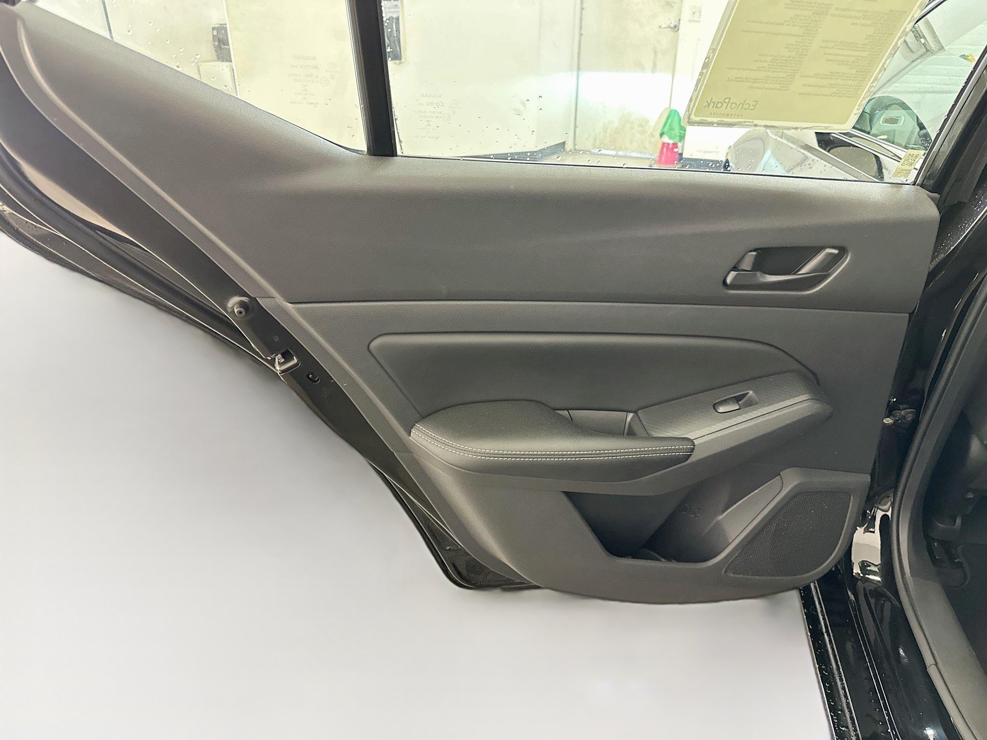 Used 2025 Nissan Altima 2.5 SV FWD image 26