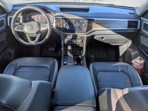 Used 2021 Volkswagen Atlas SEL Premium image 19