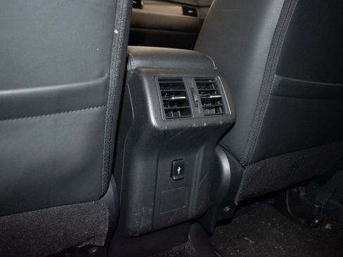 Used 2019 Mitsubishi Outlander AWD image 24