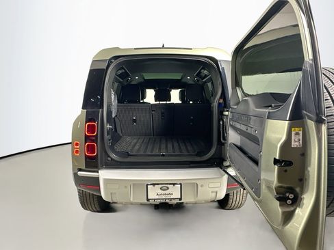 Certified 2025 Land Rover Defender 110 S image 30