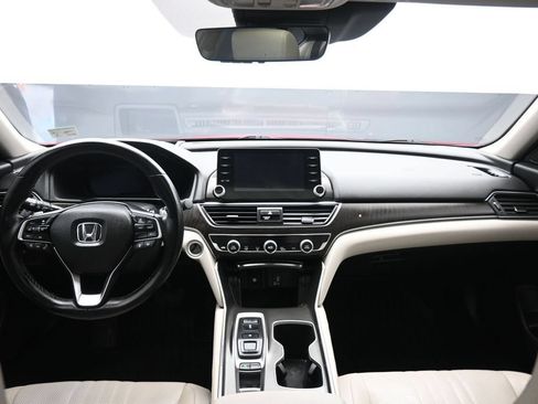 Used 2018 Honda Accord Touring image 41