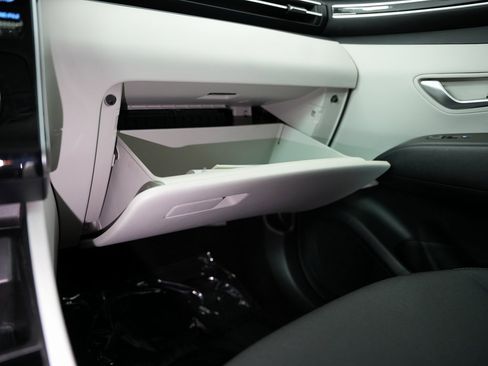 Used 2022 Hyundai Tucson SE image 47