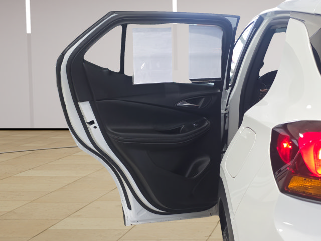 Used 2022 Buick Encore GX Preferred w/ Cold Weather Comfort Package FWD image 23