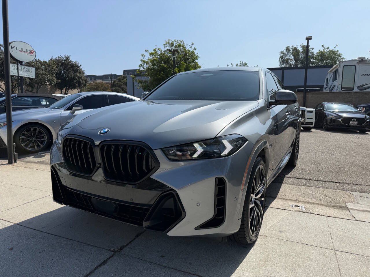 Used 2024 BMW X6 xDrive40i w/ Executive Package AWD/4WD image 6