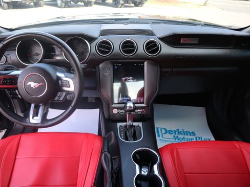 Used 2019 Ford Mustang Coupe image 16