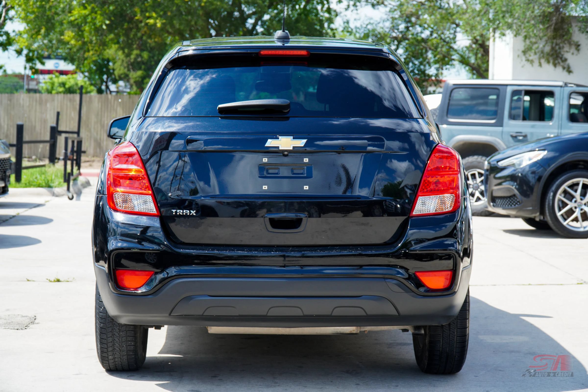 Used 2020 Chevrolet Trax LS w/ Tint and Cruise Package FWD image 5