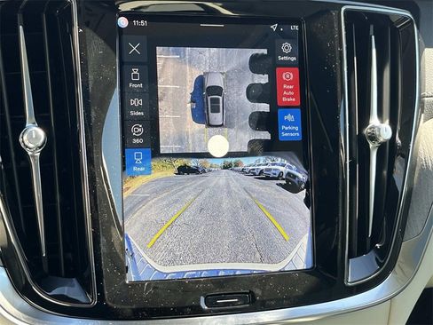 New 2026 Volvo V60 B5 Cross Country Ultra w/ Climate Package image 27